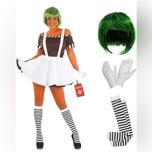Women's Black and White Chocolate Factory Costume Set with Green Wig